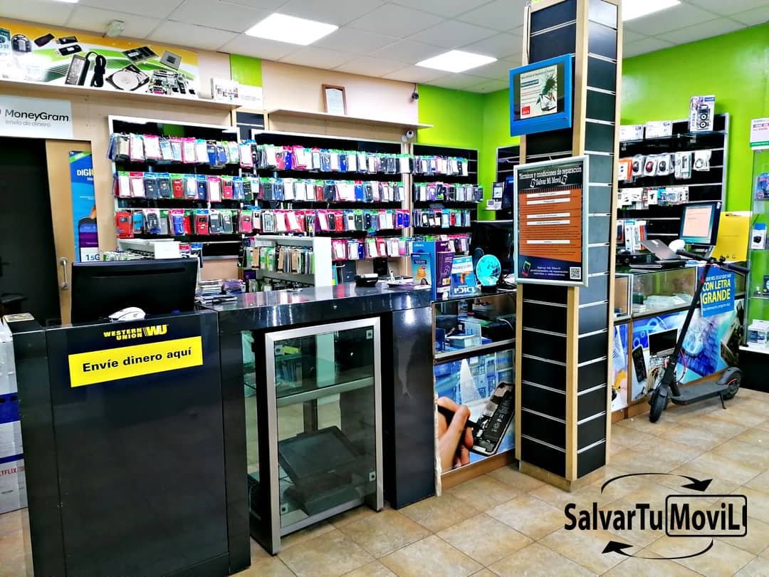 Interior de la tienda SalvarTuMovil